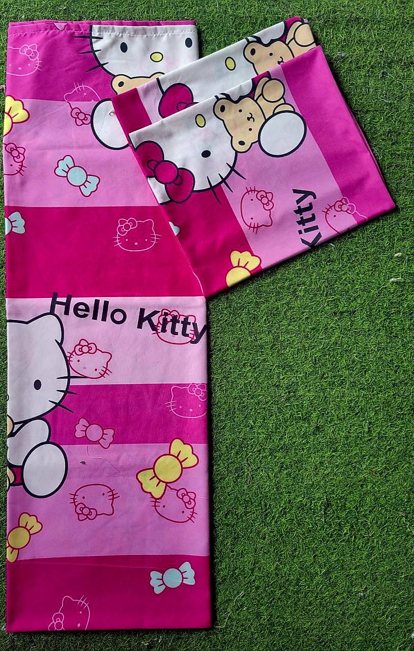 Hello Kitty 1 Large kumot + 2 Large Zipper Pillowcase